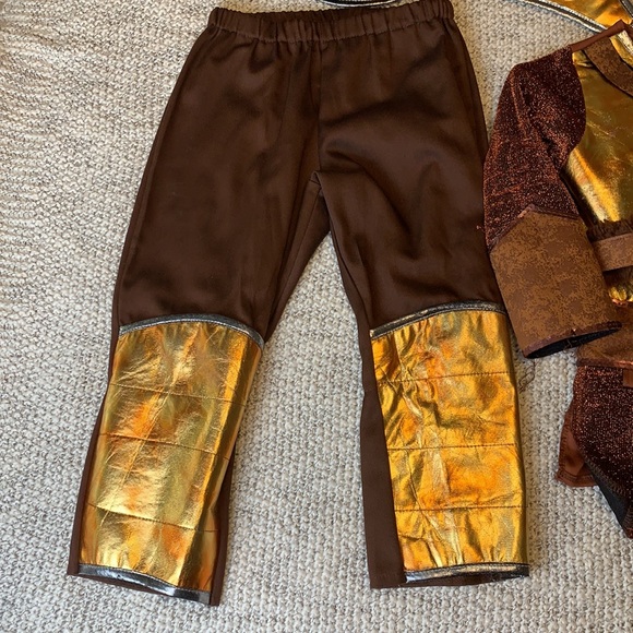 Boys Gladiator Costume Size 3-4 - Picture 2 of 10